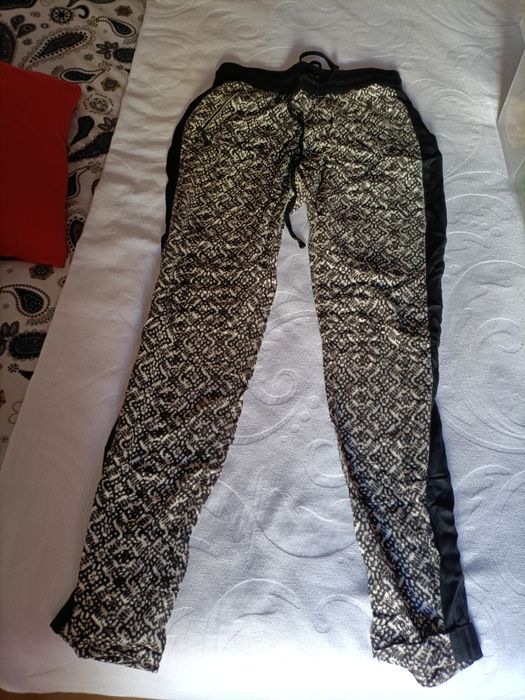 Calças Stradivarius S