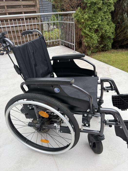 Wózek inwalidzki z napędem elektrycznym