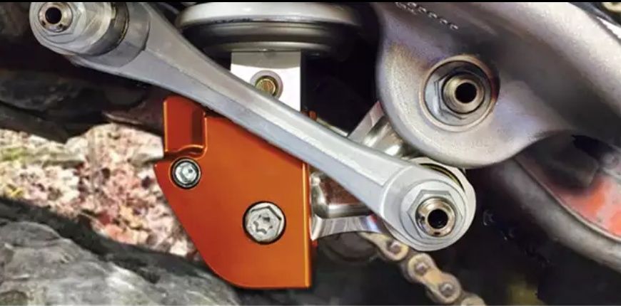 Proteção amortecedor KTM PRETO NOVO.