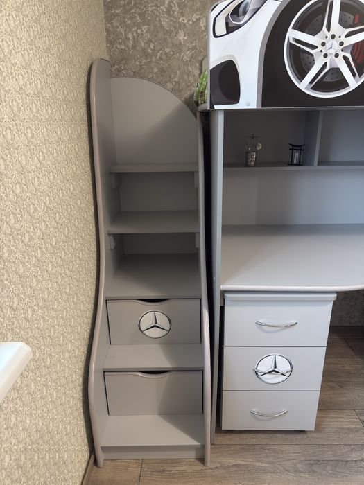 Дитяче ліжко чердак mercedes amg шкаф стіл