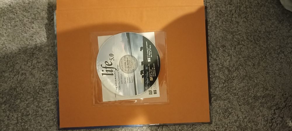 Livro "Life the Science of Biology" fifth edition