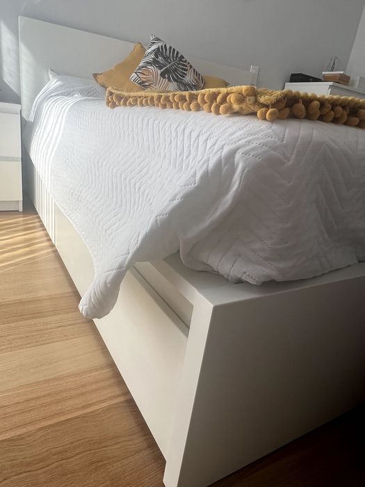 Cama MALM 160x200 Colchão NÃO incluído + mais 4 gavetões de arrumação