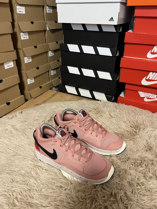 Кросівки Nike жіночі оригінал