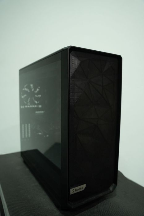 Computador Desktop - 4090, Ryzen 9, 64GB RAM, 2TB SSD