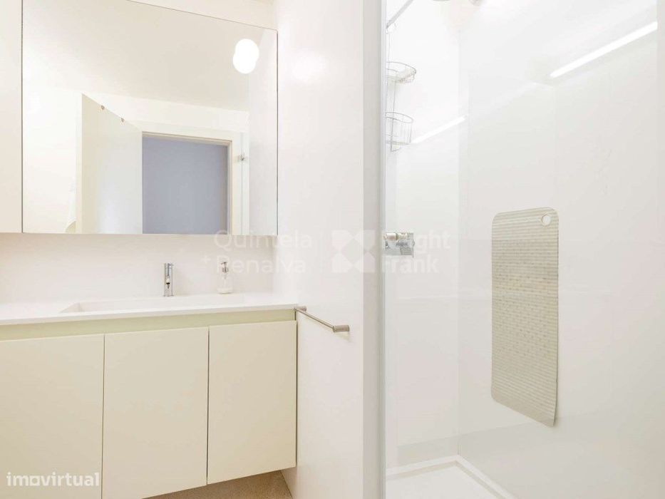 Apartamento T3 para arrendamento sem móveis na Misericórdia