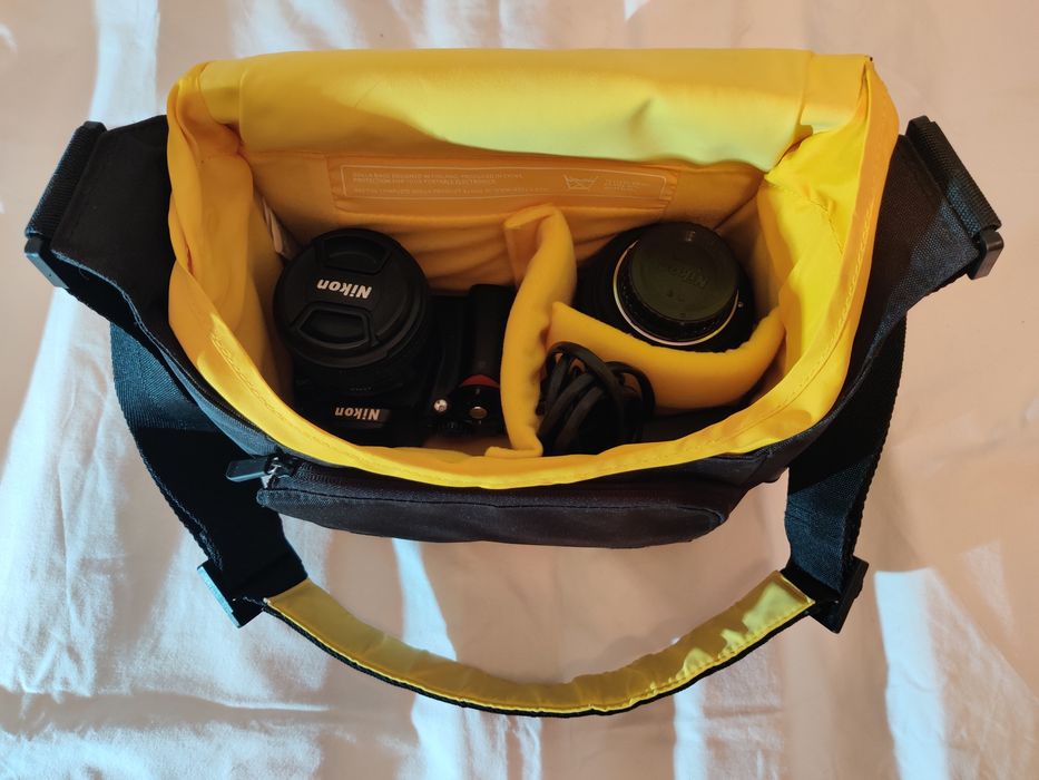 Продам супер компактний набір камеру нікон д40 50 ф2.8 12-24 ф/4.5-5.6