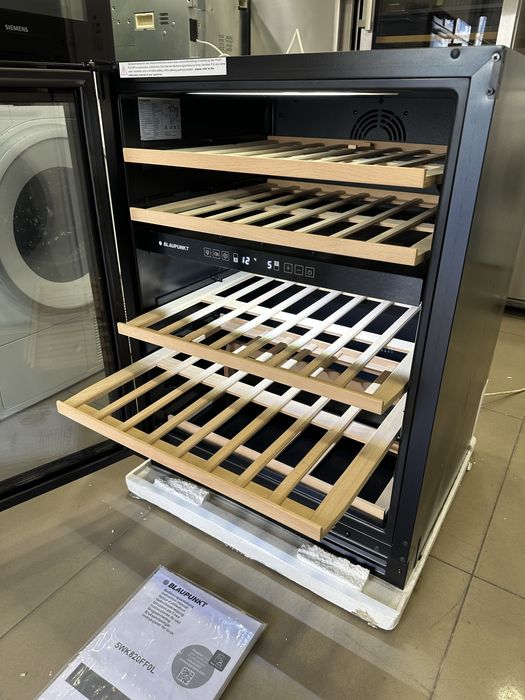 Холодильник для вина(винна шафа) Blaupunkt 5WK820FF0L. Нова. 2зони.ЛЕД