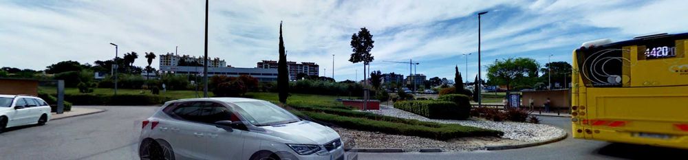 Terreno urbano com cerca de 1450 m² em Setúbal, bom investimento