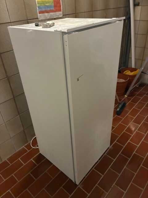 Lodówka Electrolux Seria 500 LFB3AF12S