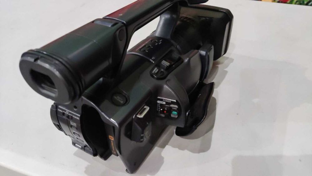 Цифрова відеокамера Sony HDR-FX1E