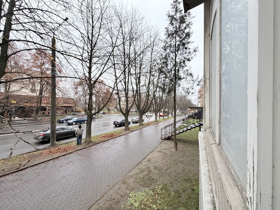 Продаж 3-кімнатної квартири на пр. Відродження