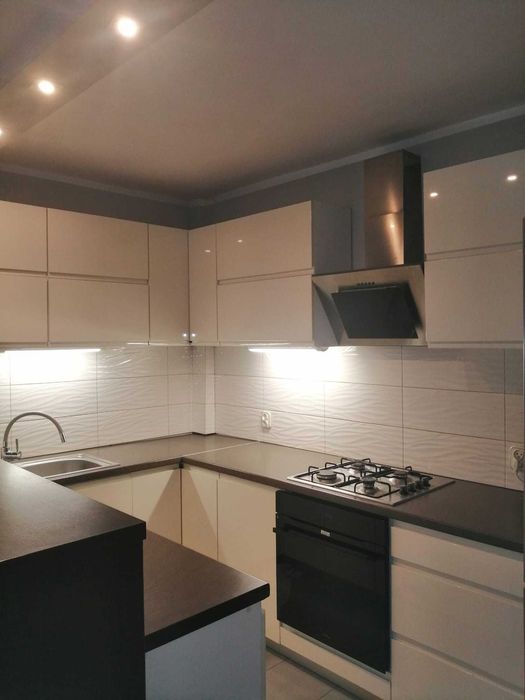 36,4 m² / 2 piętro / cegła / osiedle/ piwnica / blisko szkoły