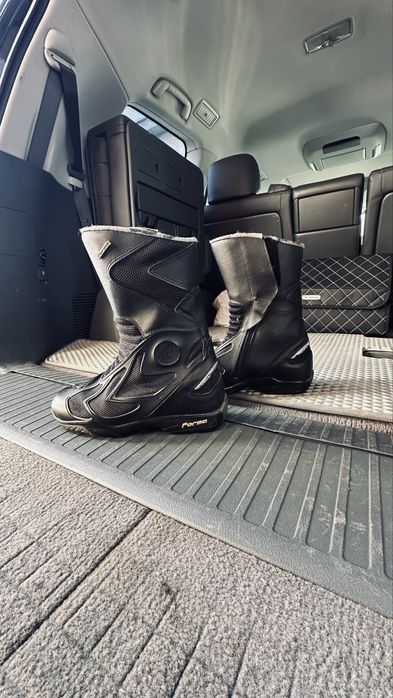 Мотоботи FORMA жіночі 38 розмір