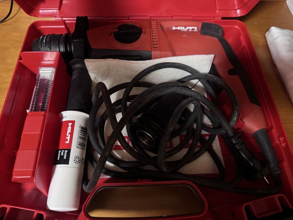 Hilti te 2s nova em caixa