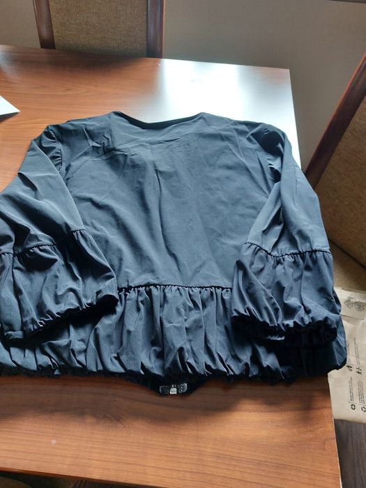 Żakiet czarny na zamek