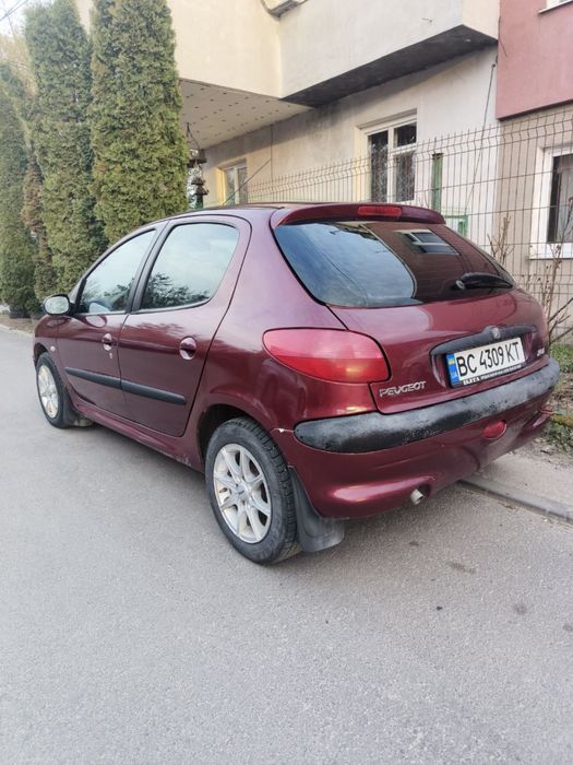 Авто Peugeot 206