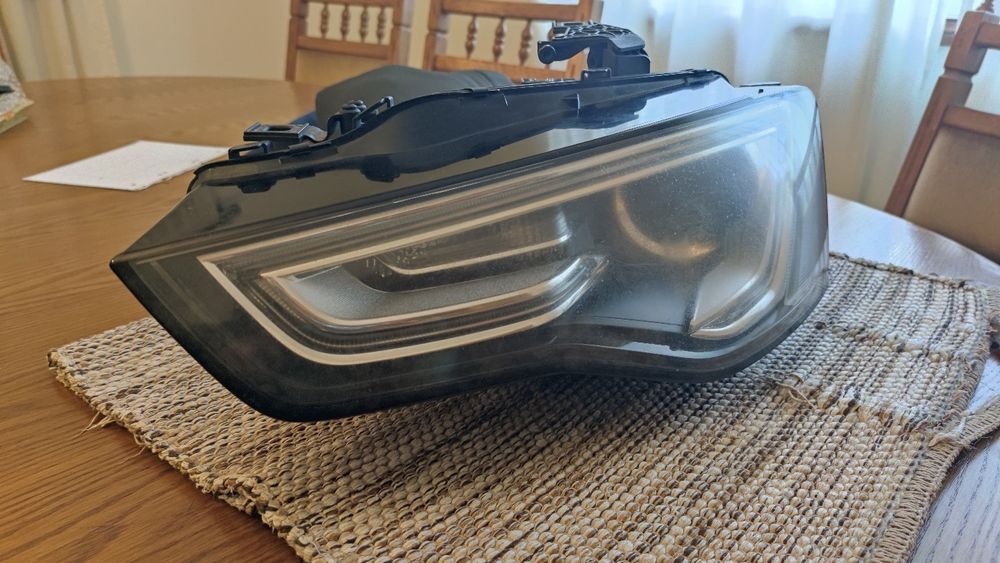 Óptica xenon esquerda Audi A5 Sportback 2012
