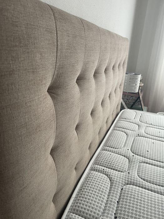 Cama alta qualidade 1,40x1,90 Mega Maison (sem colchao)