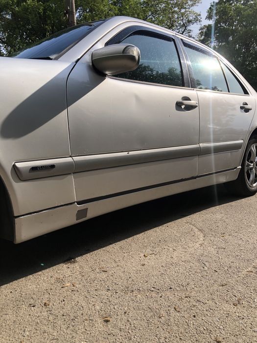 Продам Mercedes-Benz W210