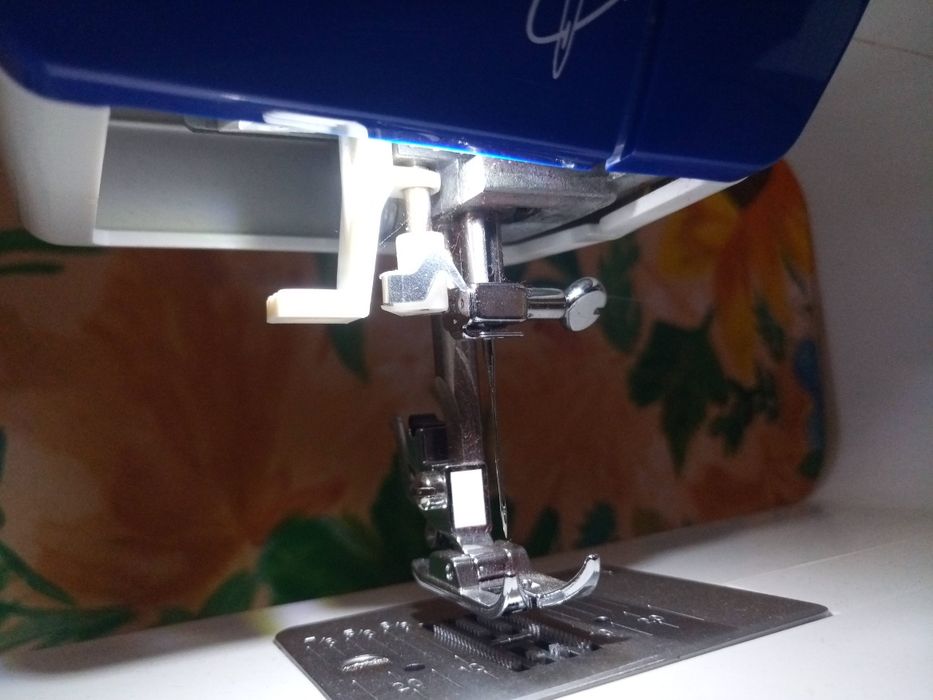 Швейна машинка Minerva M230