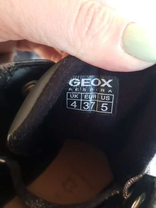 Кросівки ,кеди ,черевики Geox