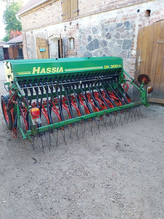 siewnik do zboża hassia dk 300