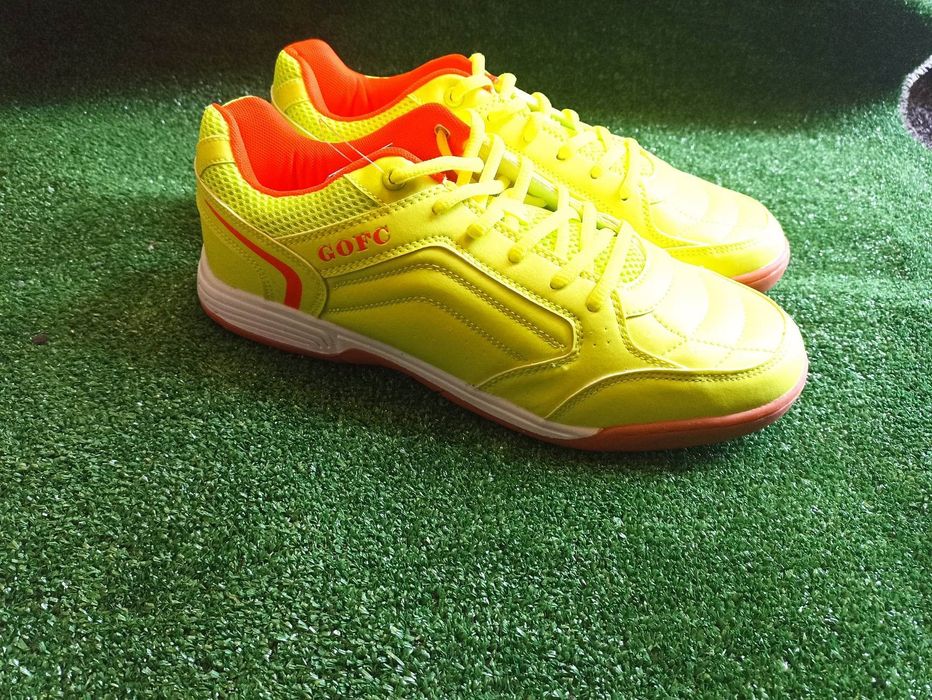 Halówki nowe GOFC żółte 44