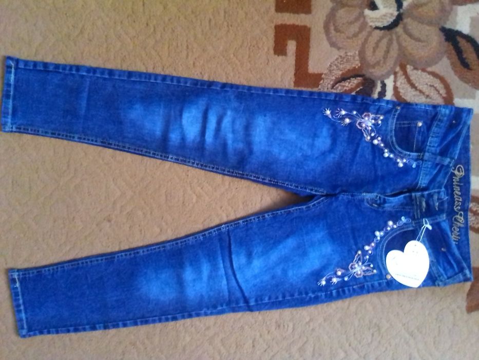 Новые джинсы для девочки