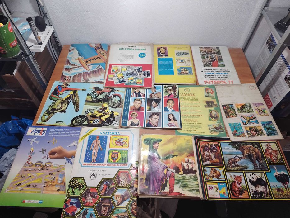 Lote de 12 Cadernetas de Cromos Antigas Completas