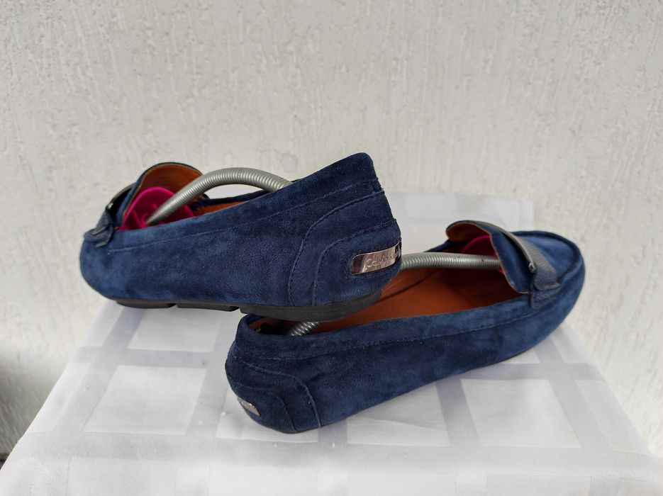 Брендовие замшевие мокасини  Calvin Klein р.39