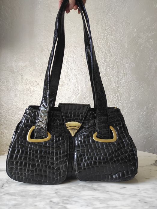 Шкіряна лакована чорна сумка jojio Fereti вінтаж