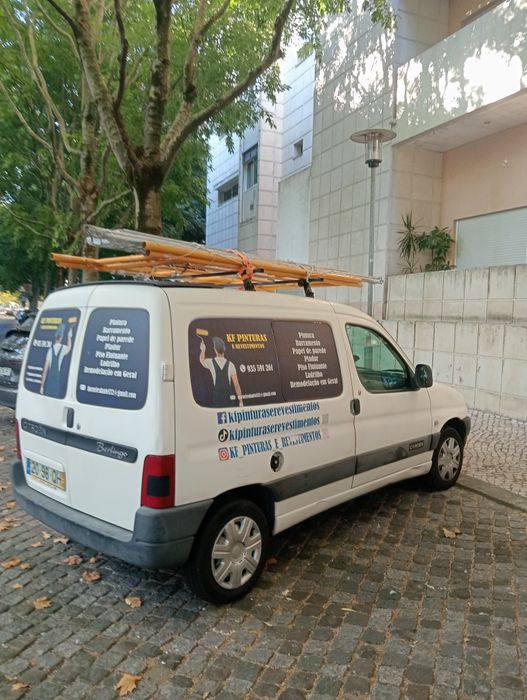 Trabalho com pintura e barramentos remodelação geral