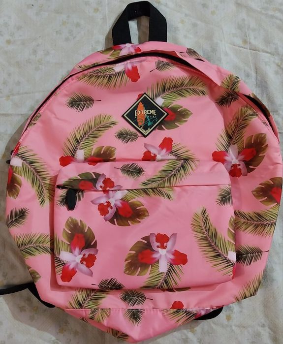 Mochilas escolares a bom preço novas