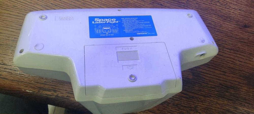 Consola de jogos eletrónicos portátil Bambino Space Laser Fight dos anos 70