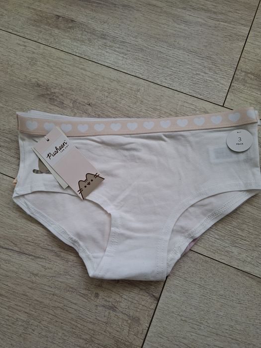 Nowy komplet majtek Reserved 146 152