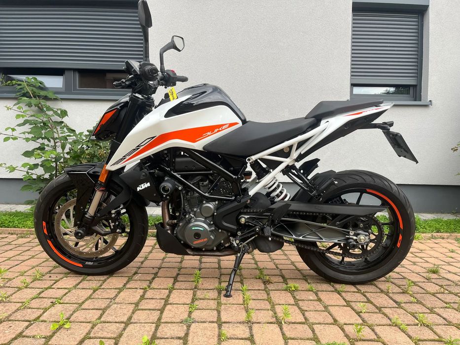 KTM Duke 390 KTM Duke 390 21r.