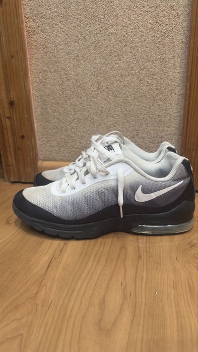 кросівки nike air max invigor print
