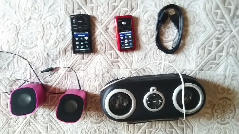 Плеер Sony nwz на 8 и 16гб, колонки активные