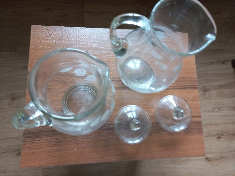 Кувшин стеклянный