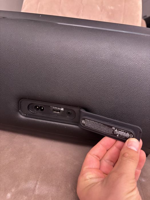 Jbl partybox on the go