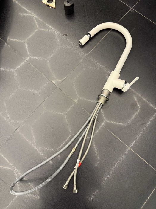 Bateria Kuchenna FRANKE Lina 115.0626.081 Biały polarny z wyciąganą