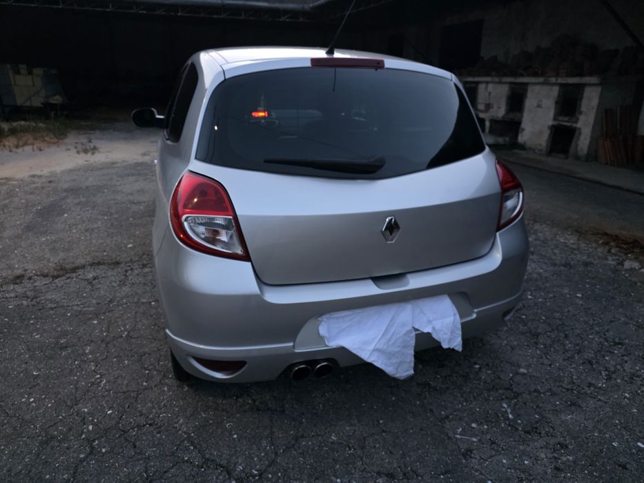 Renault clio comercial 2012
