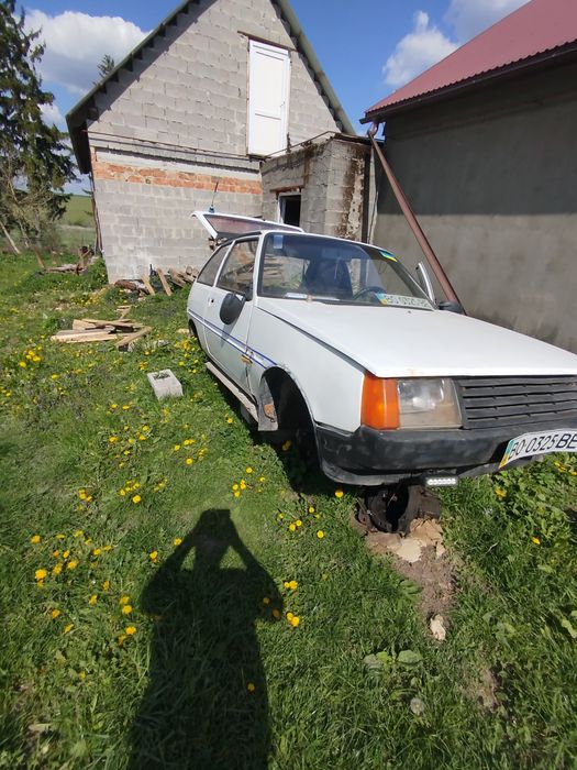 Запчастини до таврії