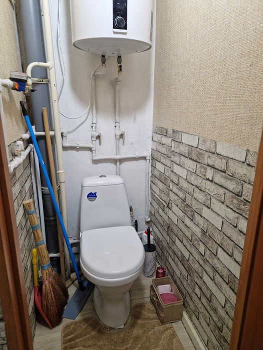 Квартира подобово в центрі місті Лозова для відрядження/відпочинку.