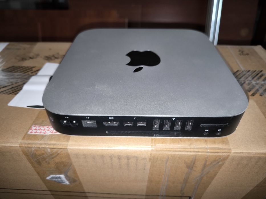 Macmini A1347 8gb SSD