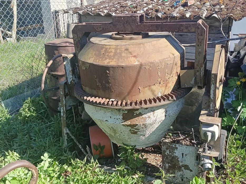 Betoniarka 350 L