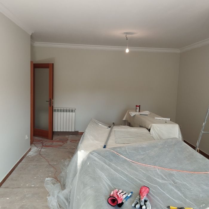 Pintor Profissional e Aplicação de Piso Flutuante – Porto e Vila Nova de Gaia