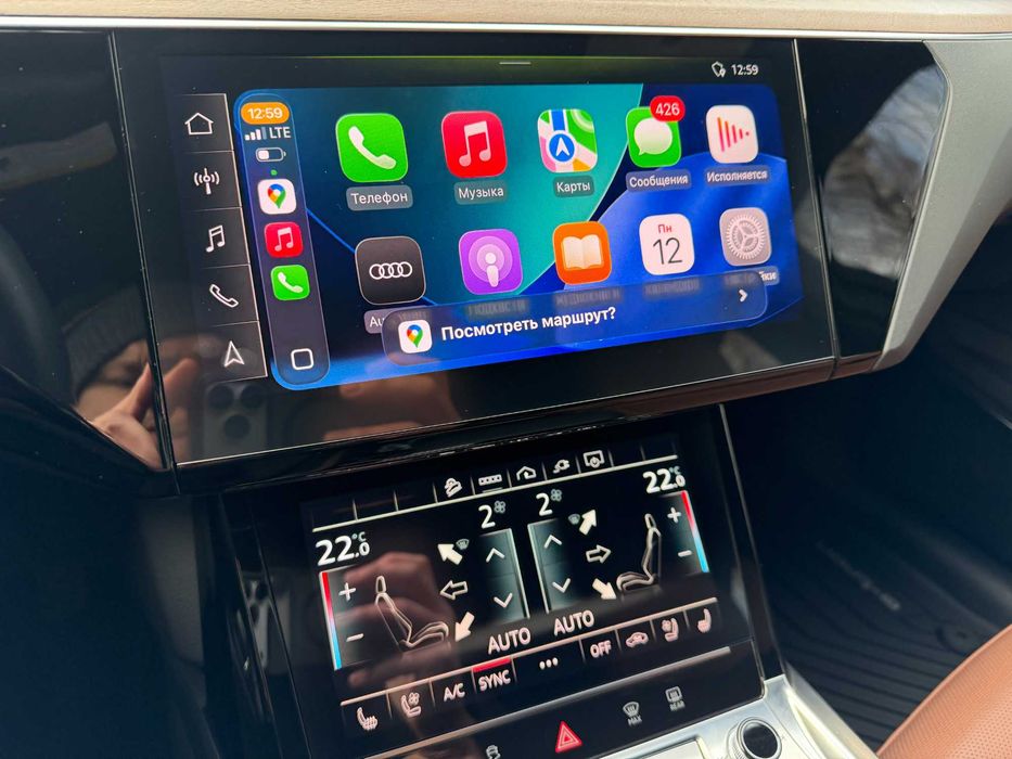 8
Audi Q8 e-tron 2023