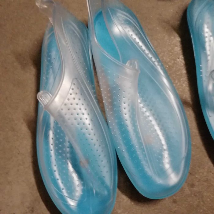 Sapatos borracha novos 3 pares