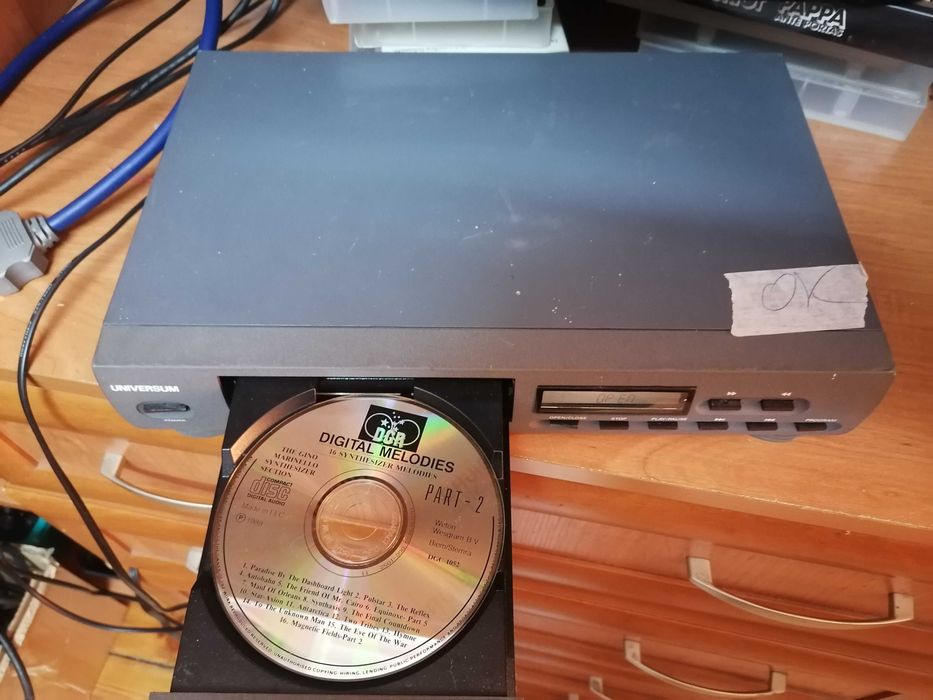 Odtwarzacz CD Universum CD 1035